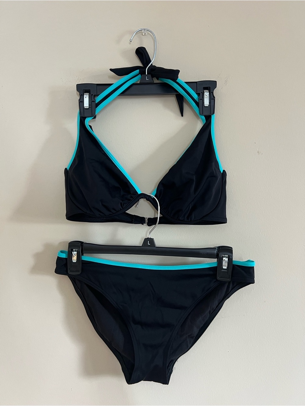 ⛱️🍉👙🤿Victoria Secret Women’s Black & Teal Halter Bikini Set